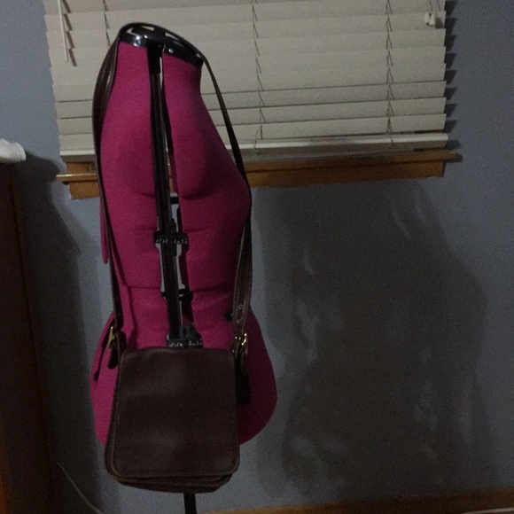 Coach Handbags - Coach brown hobo bag Coach Handbags - Coach brown hobo bag